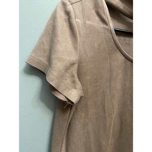 Listicle women’s brown suede short sleeved shirt size small - Picture 5 of 7